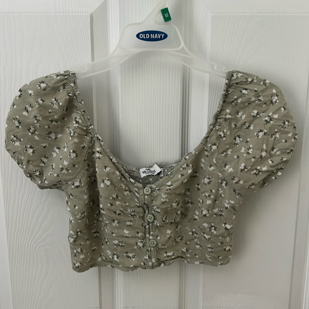 Hollister Crop Top